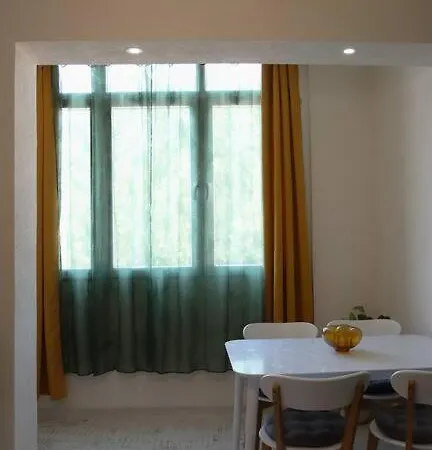 Apartment Platanus